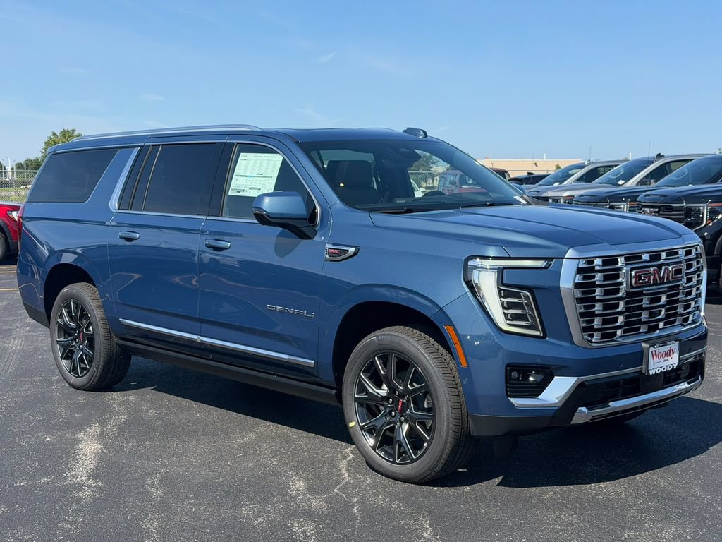 New 2026 GMC Yukon XL Denali w/ Denali Reserve Package AWD/4WD image 2