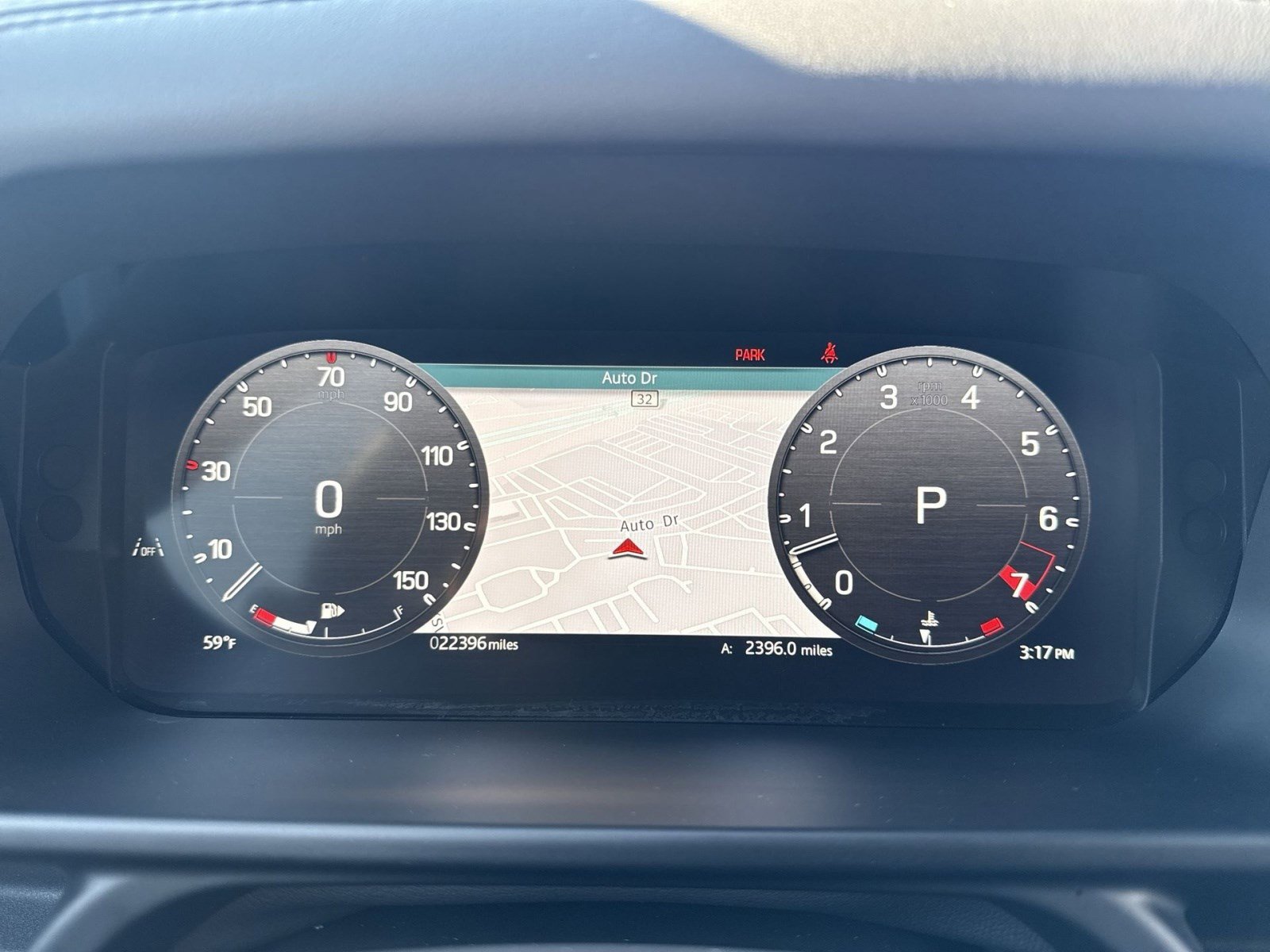 Used 2024 Land Rover Defender 130 X-Dynamic SE image 16