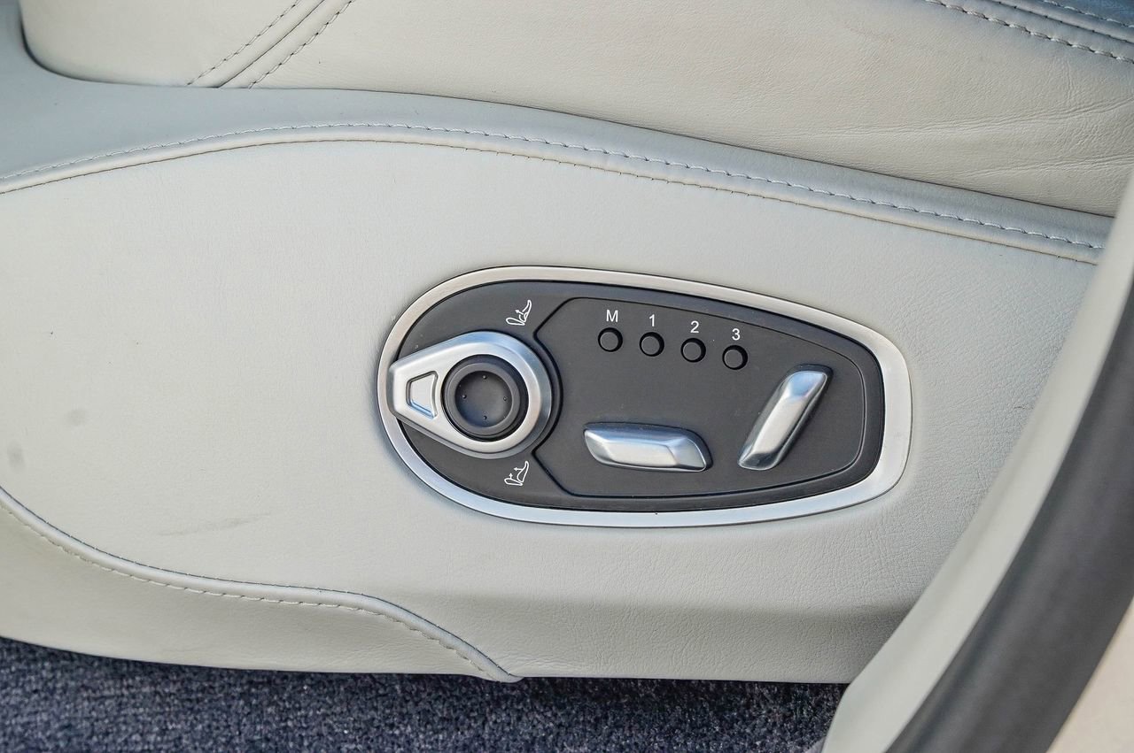 Used 2022 Aston Martin DBX image 35