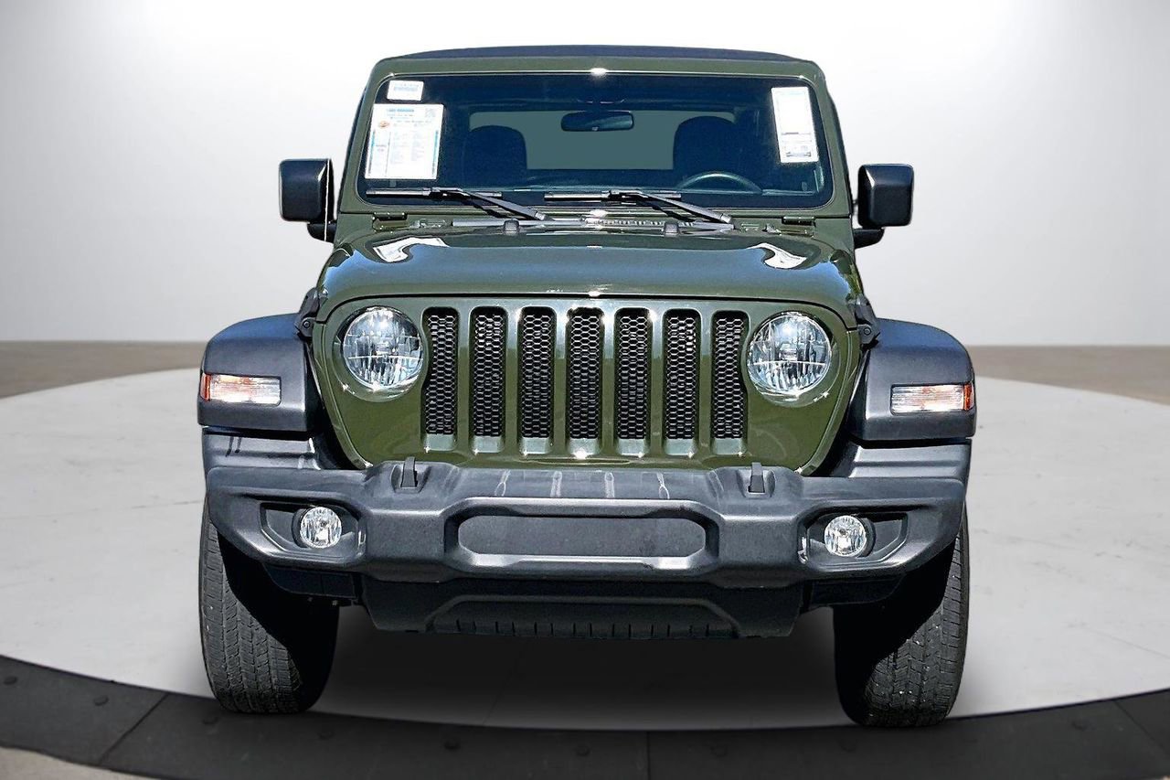 Used 2022 Jeep Wrangler Sport AWD/4WD image 3