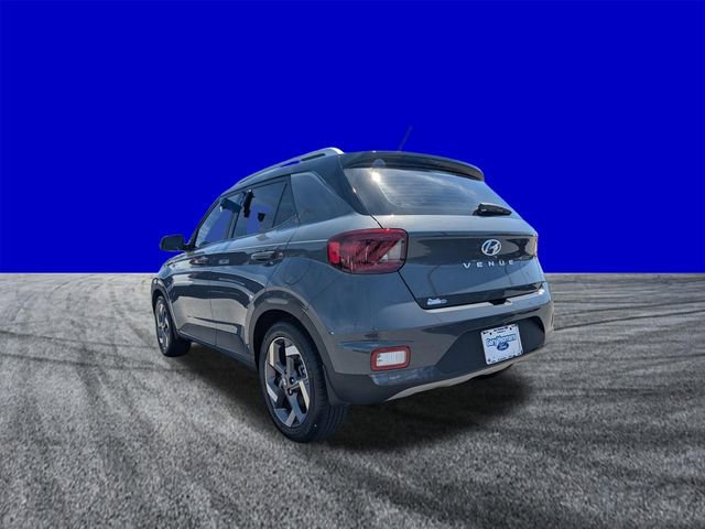 Used 2024 Hyundai Venue Limited image 5