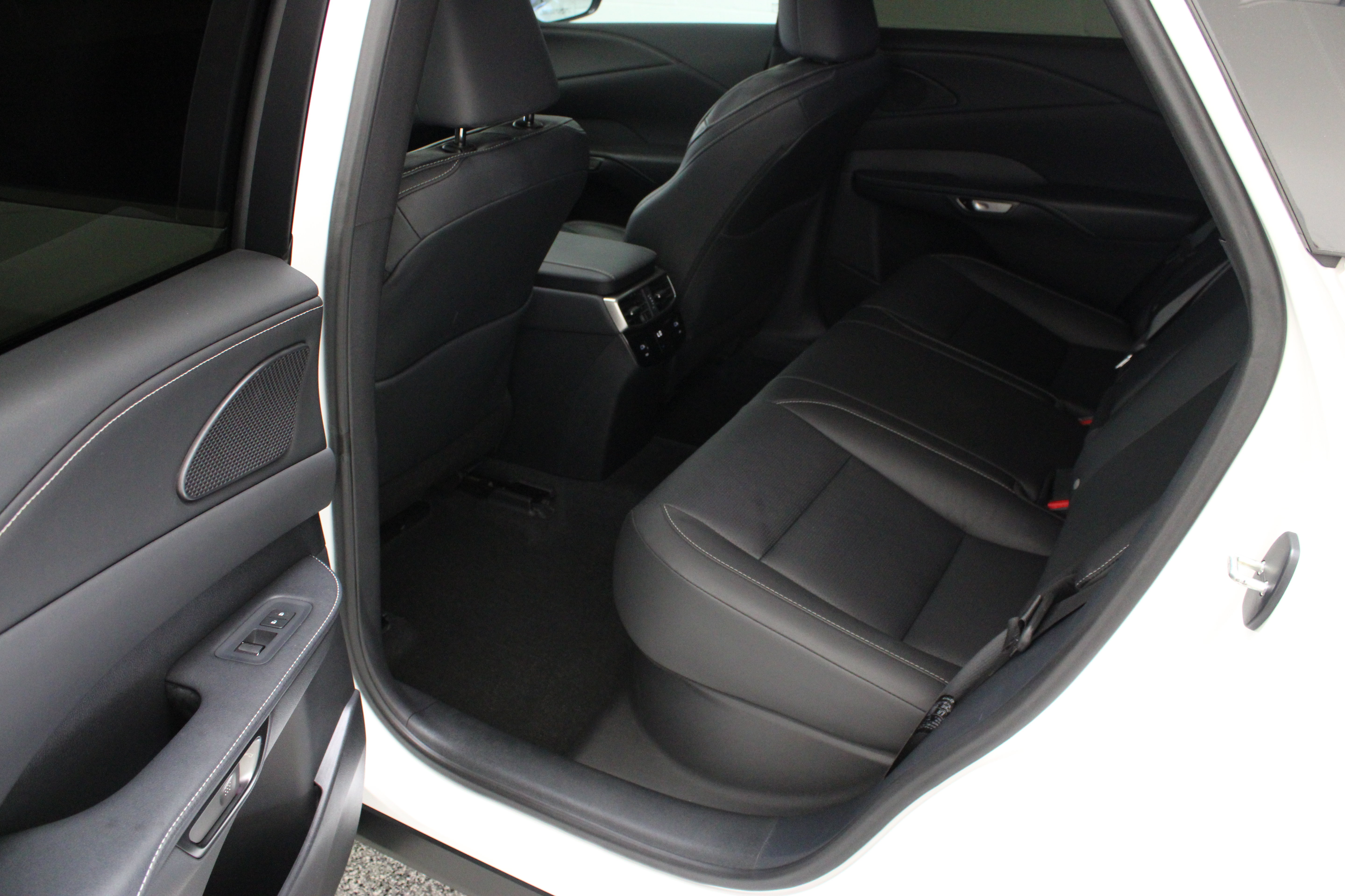 Used 2024 Lexus RX 350 Premium Plus w/ Convenience Package FWD image 27