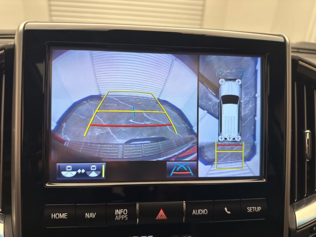 Used 2016 Toyota Land Cruiser AWD/4WD image 26