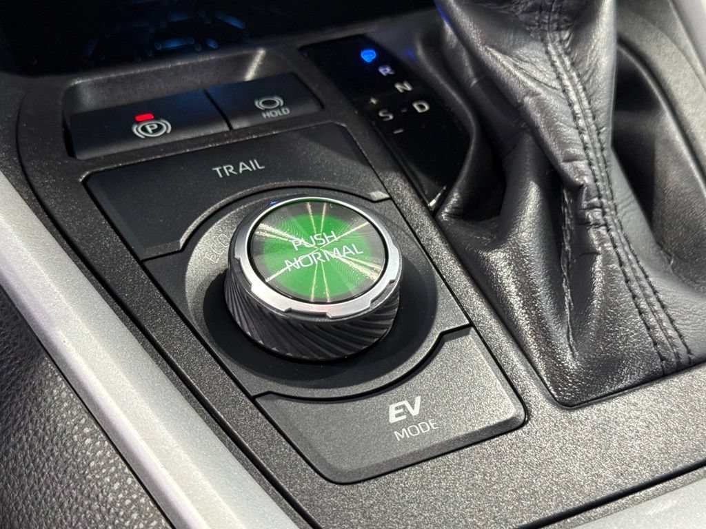 Certified 2023 Toyota RAV4 XSE AWD/4WD image 33