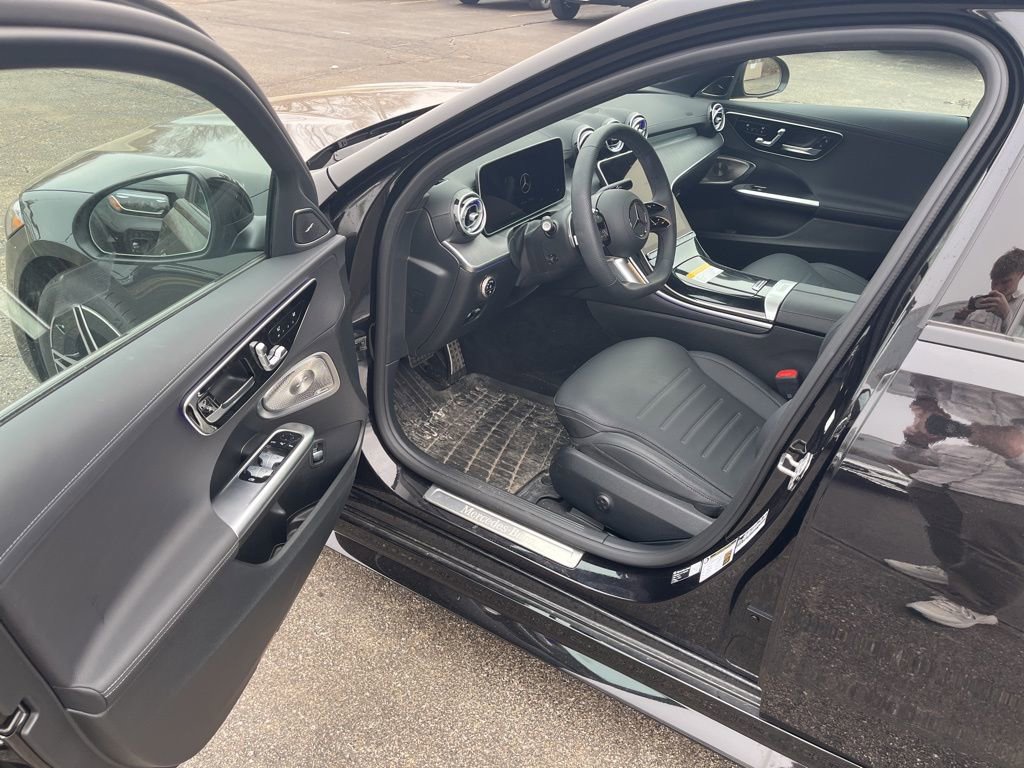 Used 2026 Mercedes-Benz C 300 4MATIC Sedan image 11
