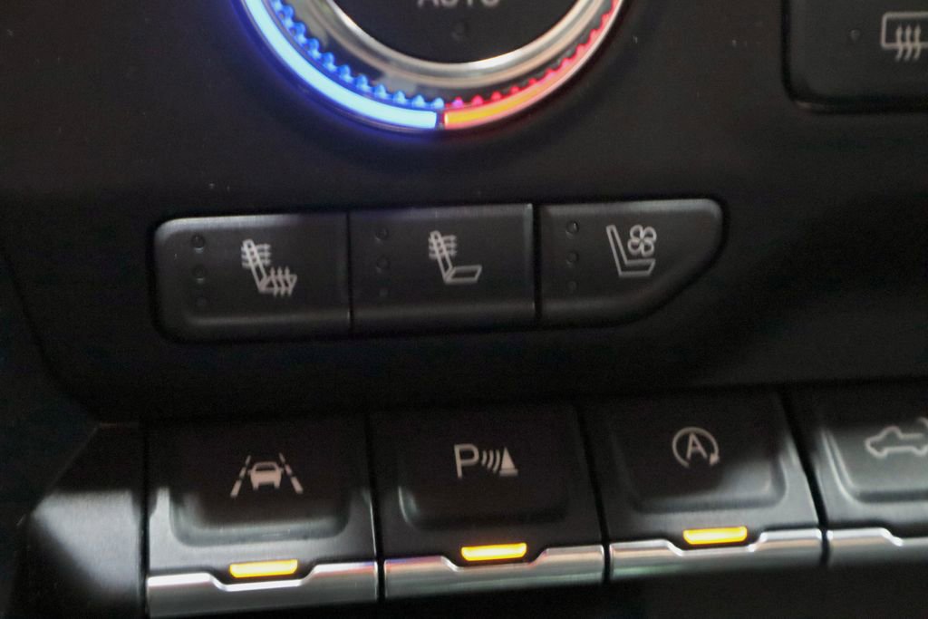 Used 2021 GMC Sierra 1500 Denali w/ Technology Package image 4