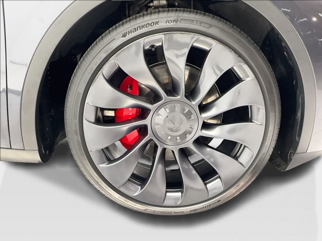 Used 2024 Tesla Model Y Performance AWD/4WD image 13