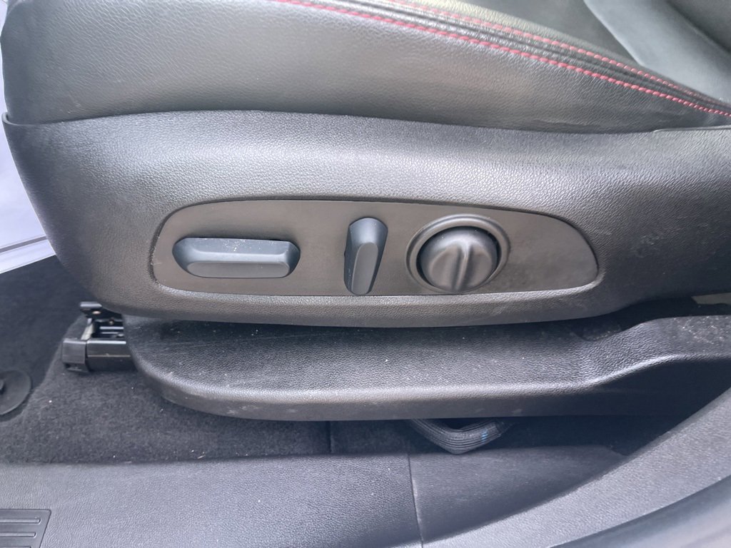 Certified 2023 Chevrolet Equinox RS w/ RS Leather Package image 17