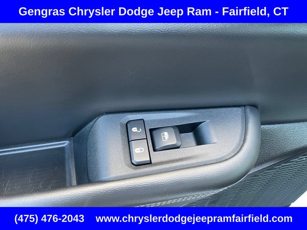 Certified 2023 Jeep Grand Cherokee L Limited w/ Black Appearance Package AWD/4WD image 39