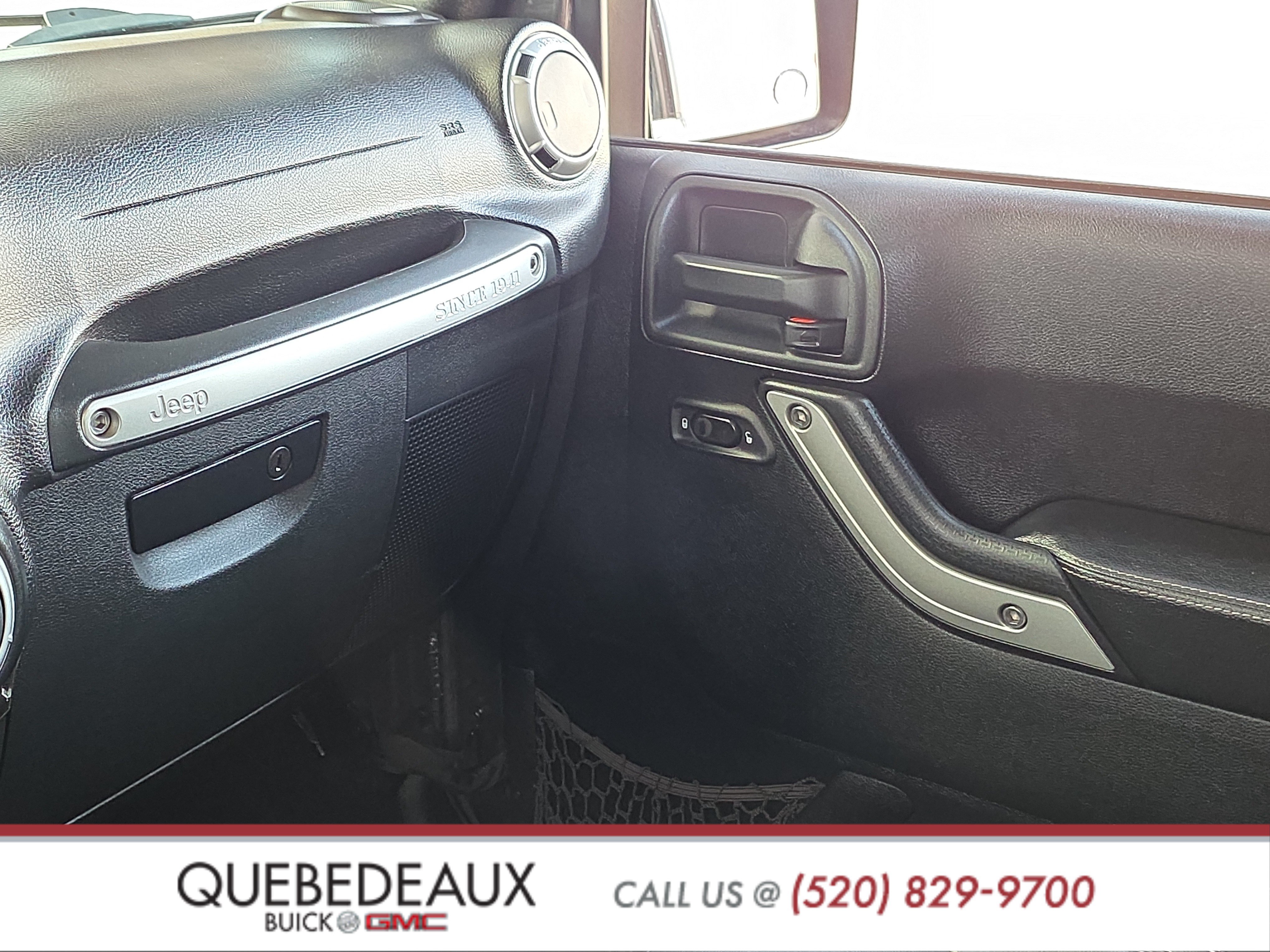 Used 2017 Jeep Wrangler Rubicon AWD/4WD image 23