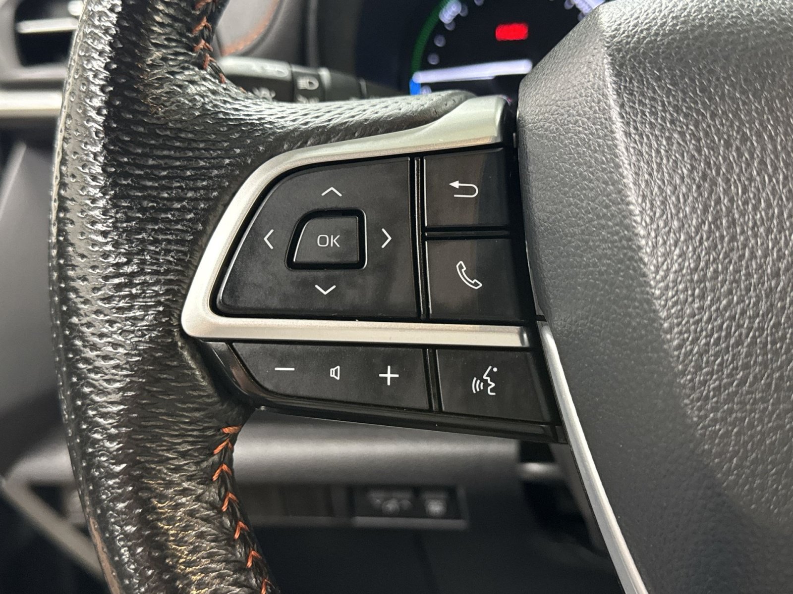 Used 2024 Toyota Sienna XSE w/ XSE Plus Package AWD/4WD image 45