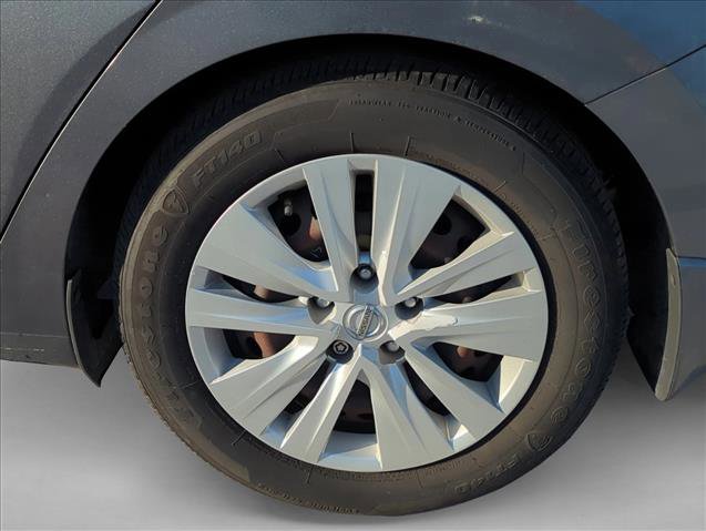 Used 2020 Nissan Sentra S image 7