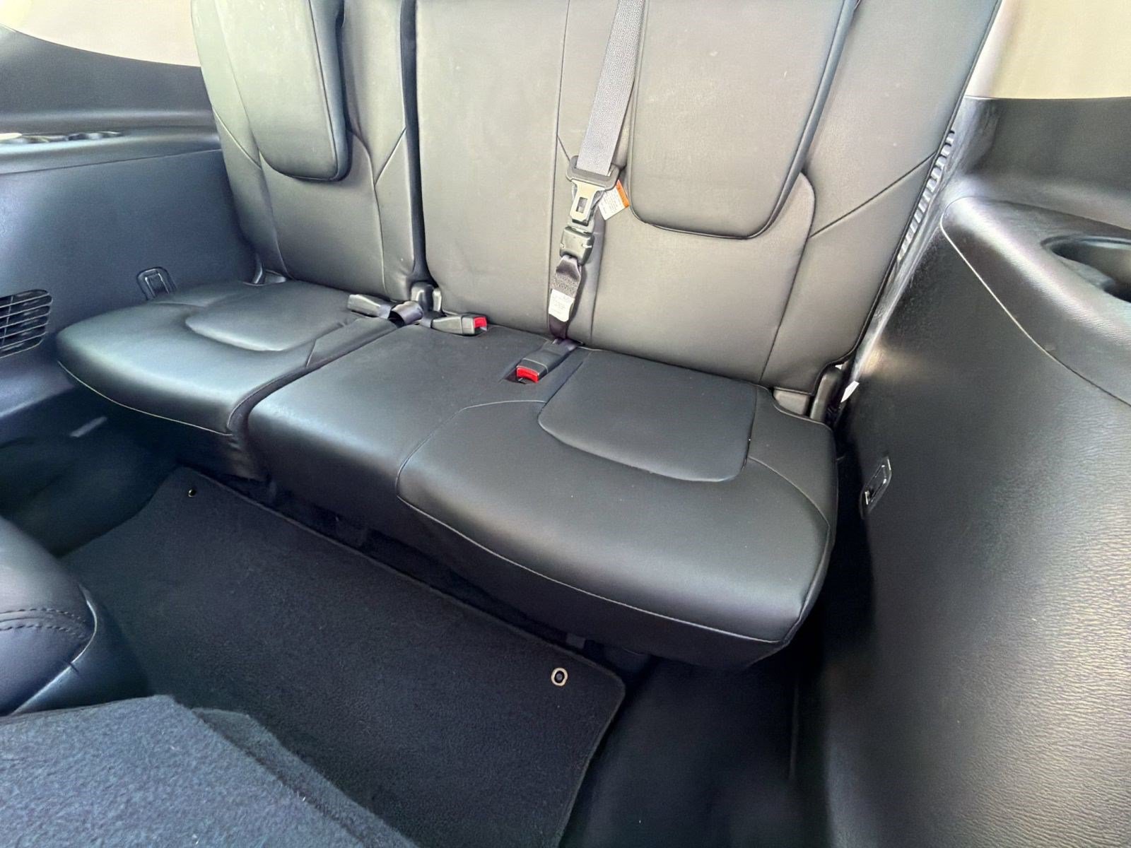Used 2023 Nissan Armada SL w/ Captain's Chairs Package RWD image 31