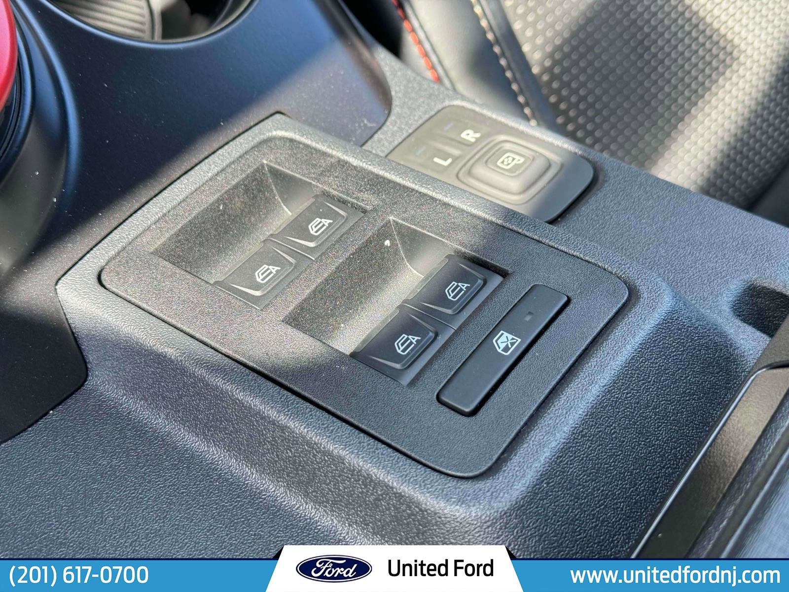 Used 2024 Ford Bronco Raptor w/ Interior Carbon Fiber Pack 6 image 20