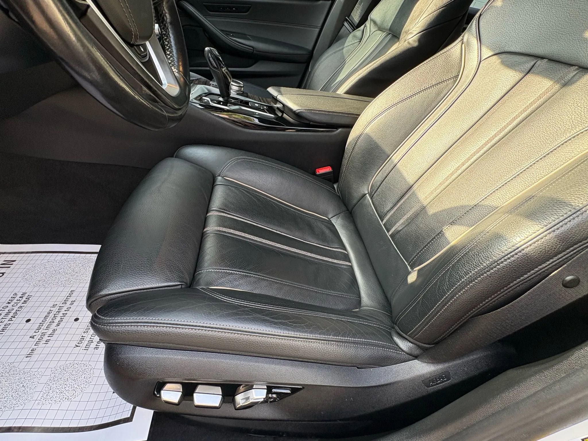 Used 2019 BMW 540i xDrive AWD/4WD image 24