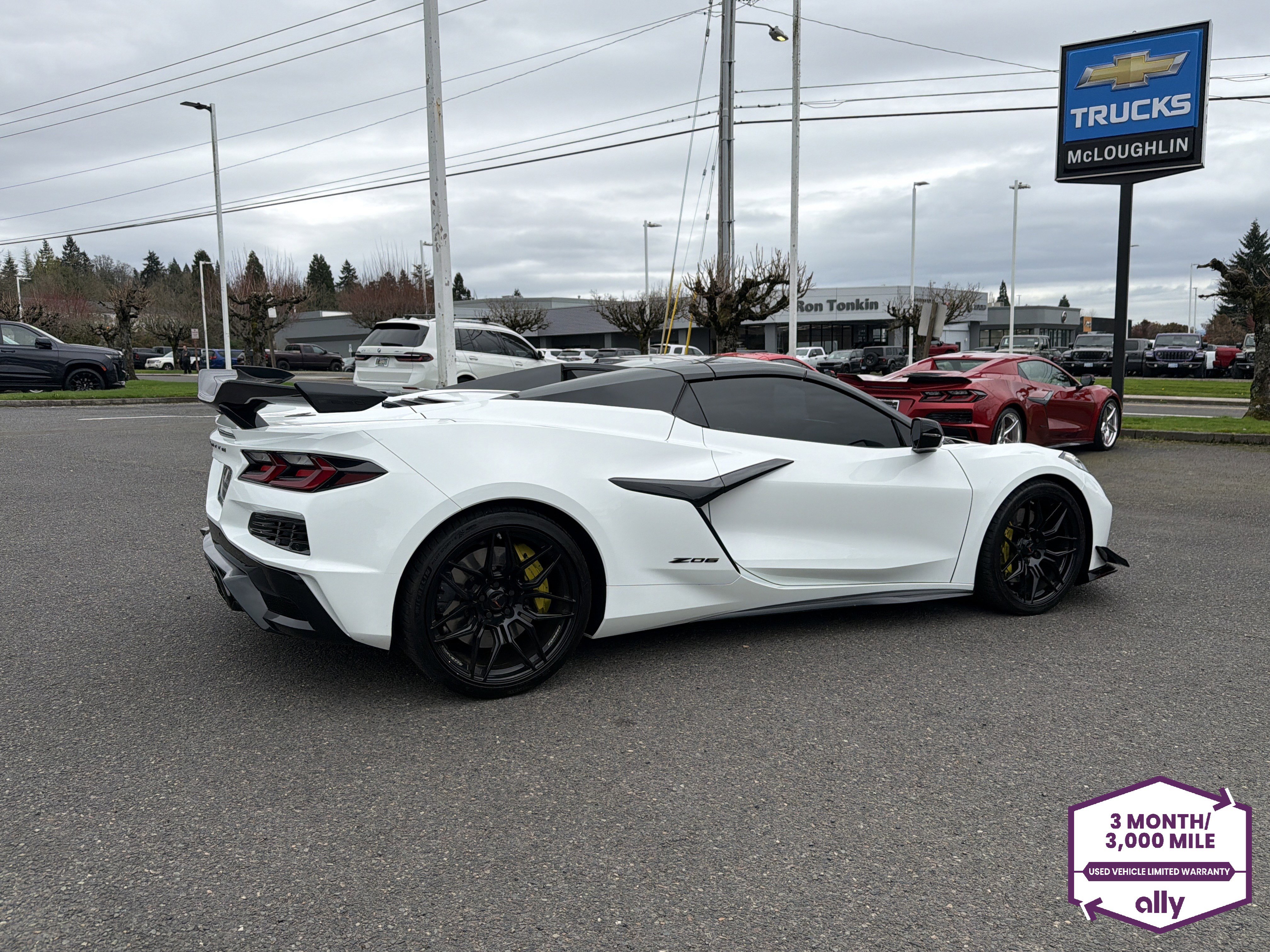 Used 2024 Chevrolet Corvette Z06 w/ Stealth Interior Trim Package RWD image 6