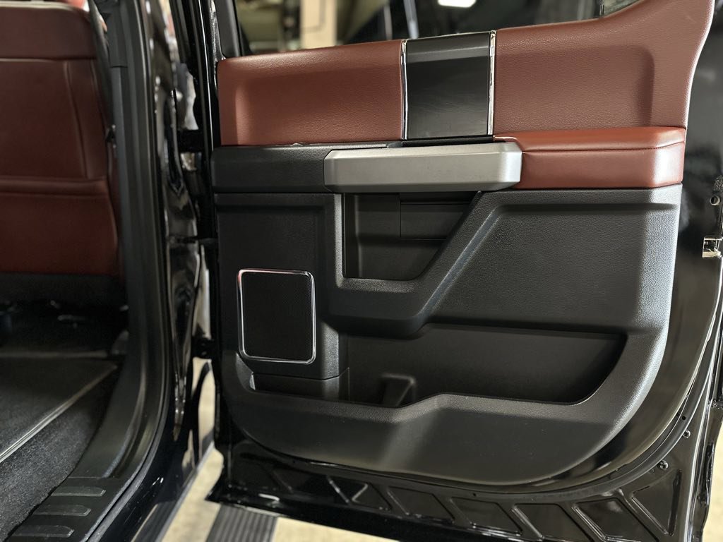 Used 2020 Ford F150 Platinum w/ Equipment Group 701A Luxury image 33