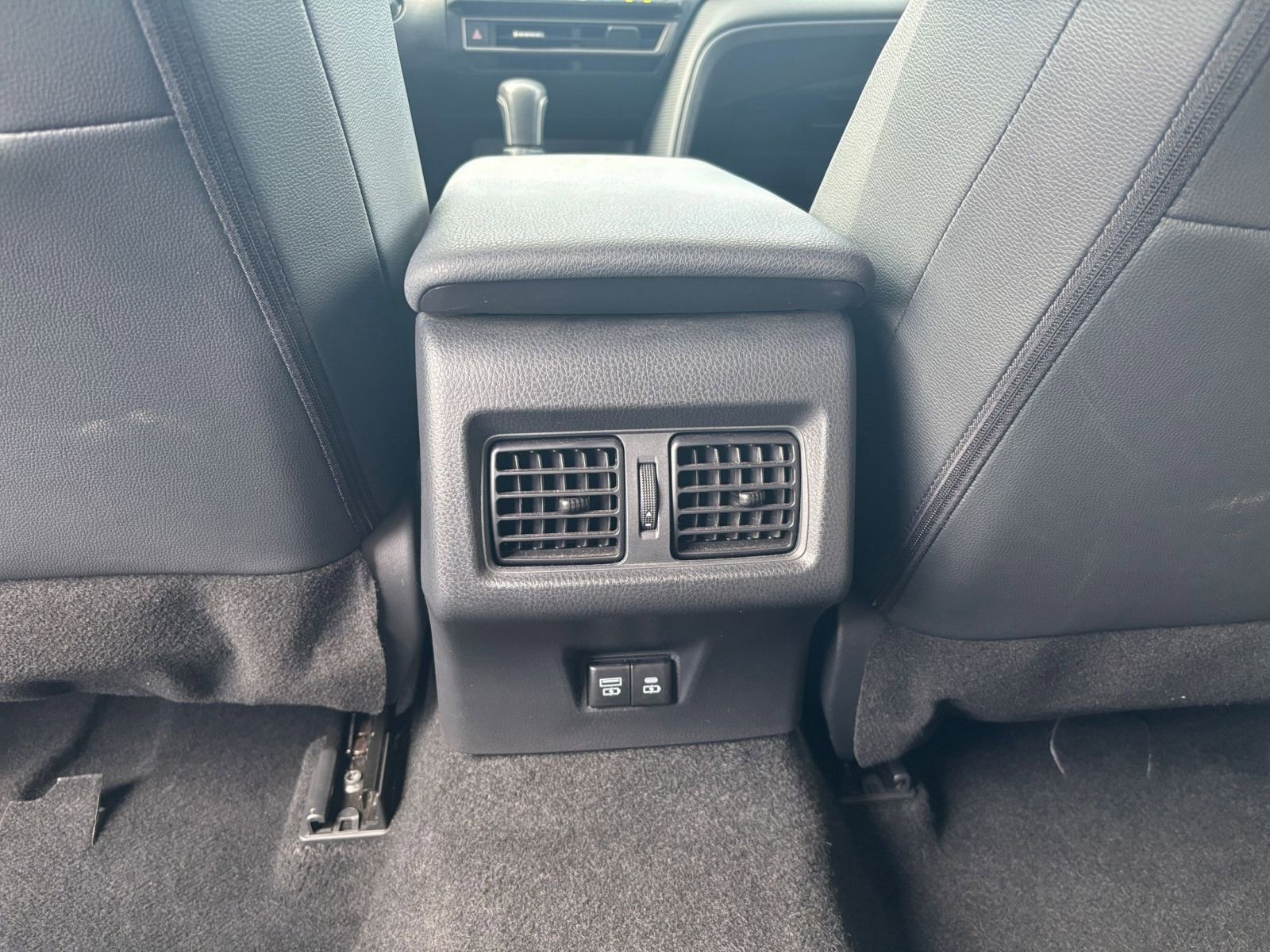 Used 2025 Toyota Camry SE FWD image 23