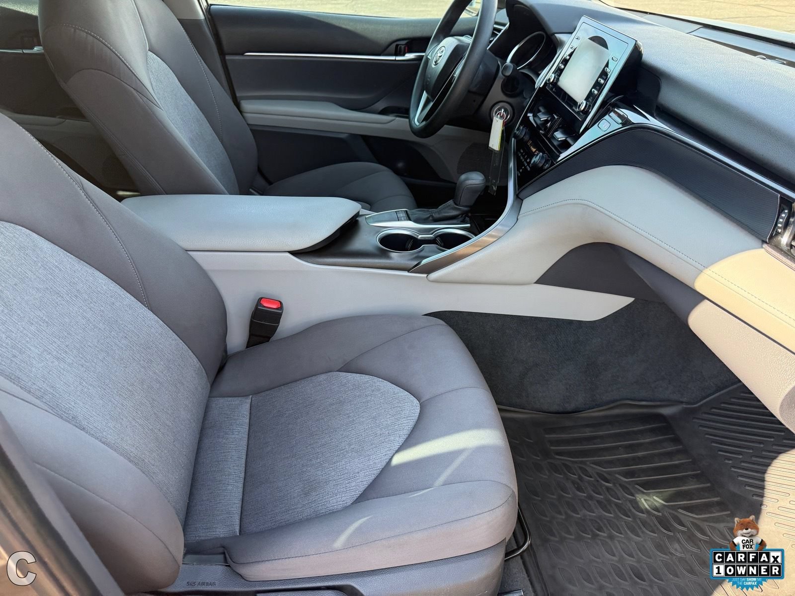 Used 2024 Toyota Camry LE FWD image 30