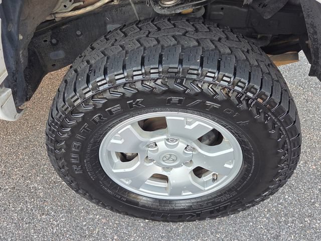 Used 2012 Toyota Tacoma PreRunner w/ TRD Off-Road Pkg RWD image 19