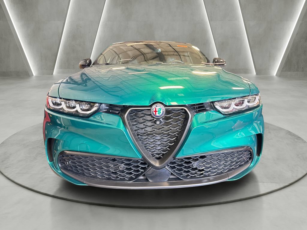 Used 2024 Alfa Romeo Tonale Veloce AWD/4WD image 2