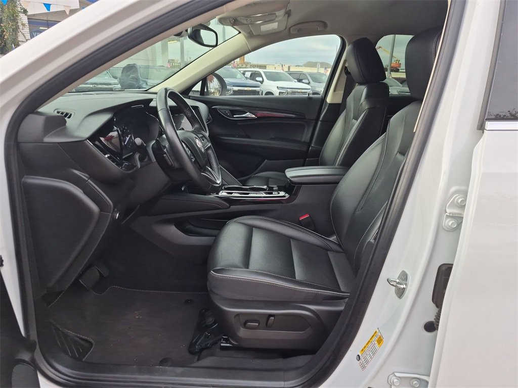 Used 2023 Buick Envision Essence image 11