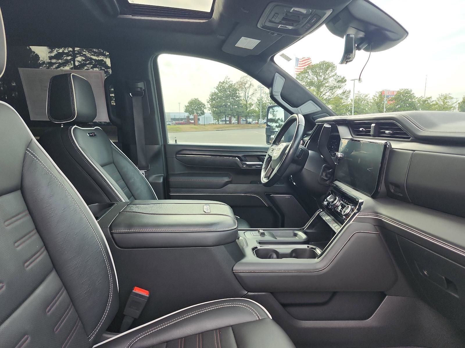 Used 2024 GMC Sierra 2500 AT4X image 10