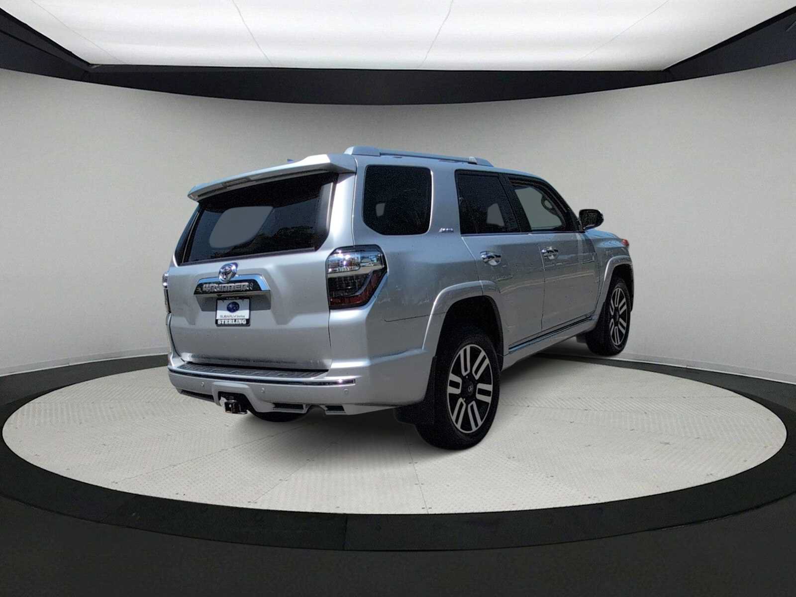 Used 2023 Toyota 4Runner Limited AWD/4WD image 8