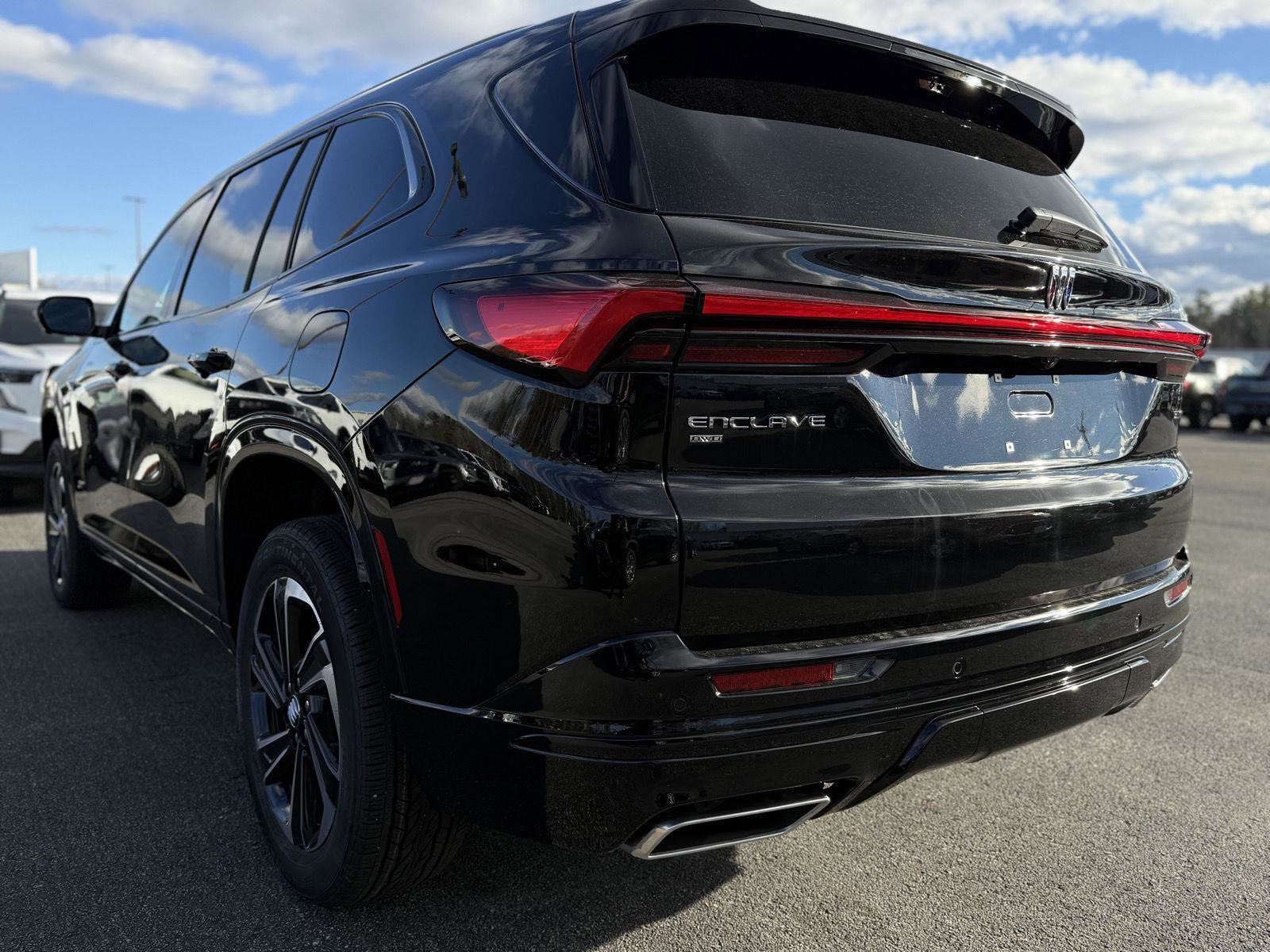New 2026 Buick Enclave Sport Touring w/ Power Package image 7