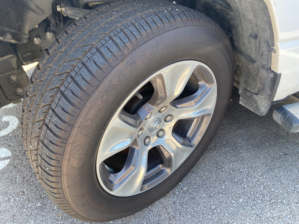 Used 2023 RAM 1500 Laramie AWD/4WD image 33