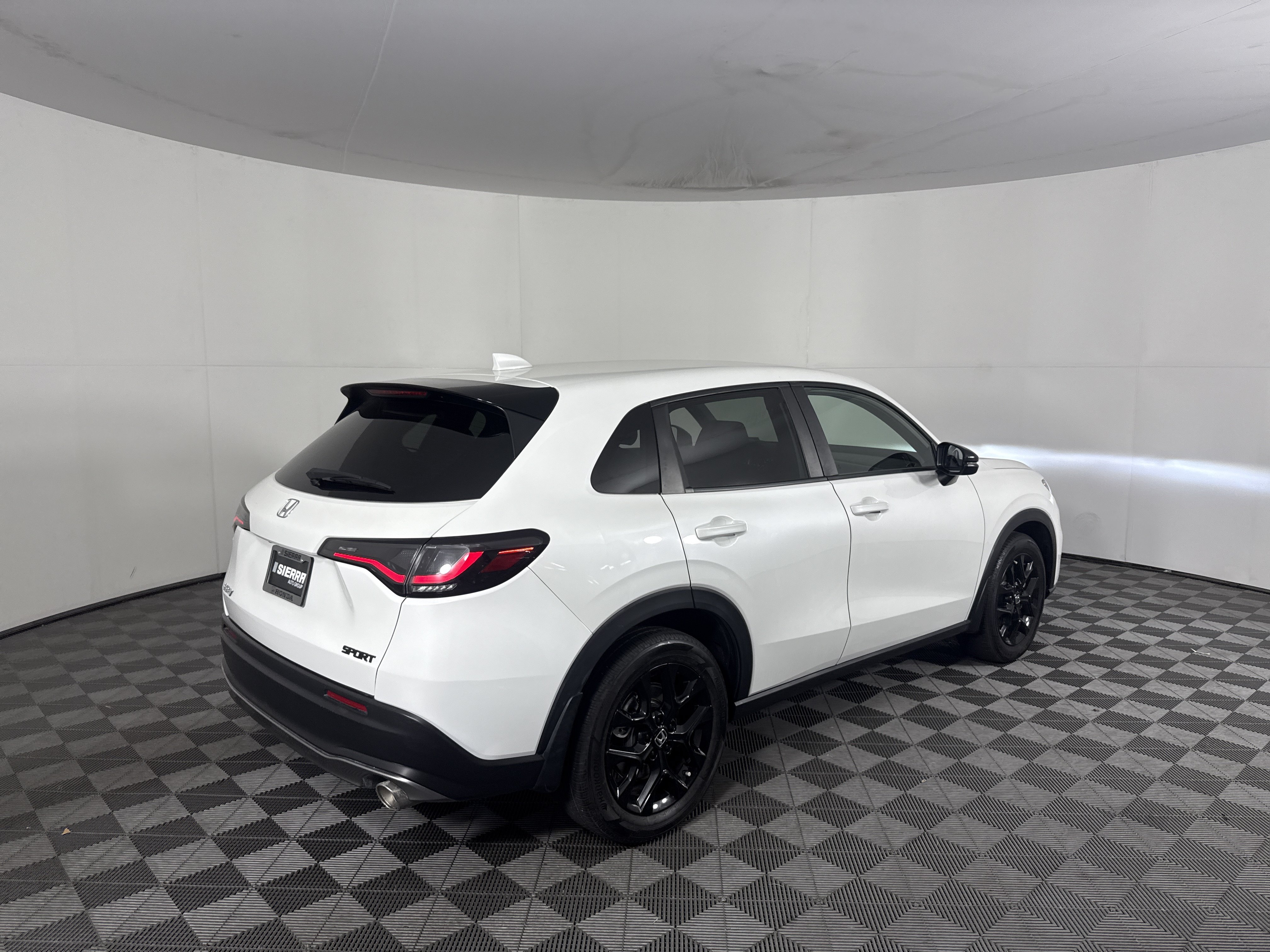 Certified 2023 Honda HR-V Sport image 4