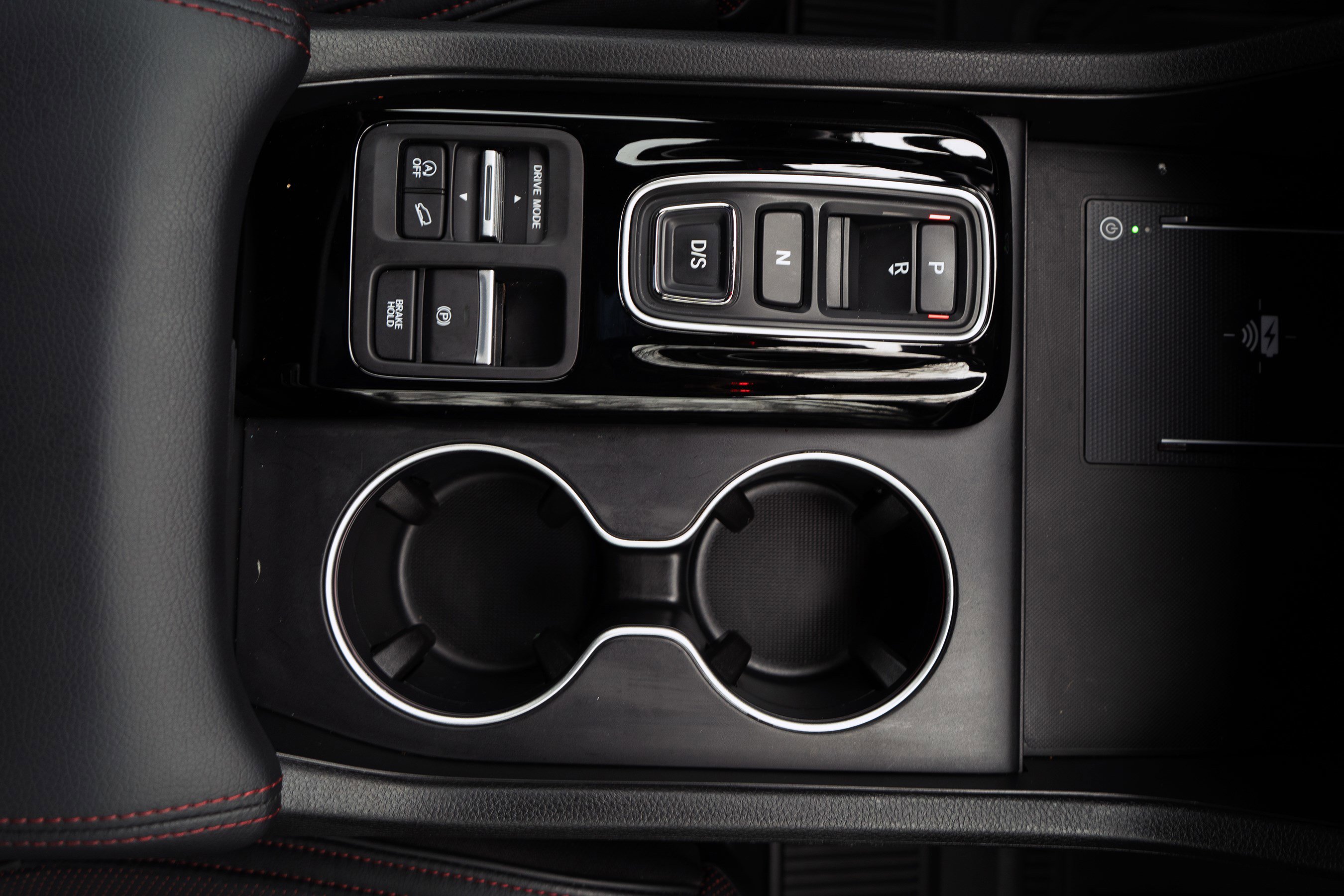 Used 2025 Honda Pilot Black Edition image 28