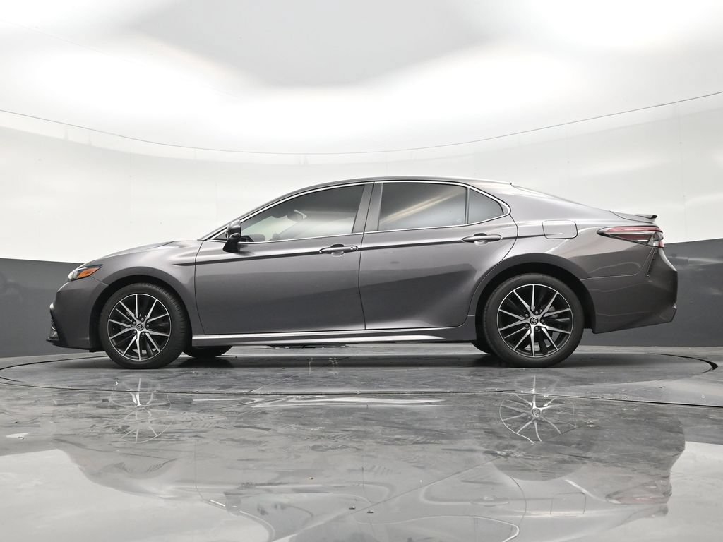Used 2023 Toyota Camry SE w/ Convenience Package FWD image 21