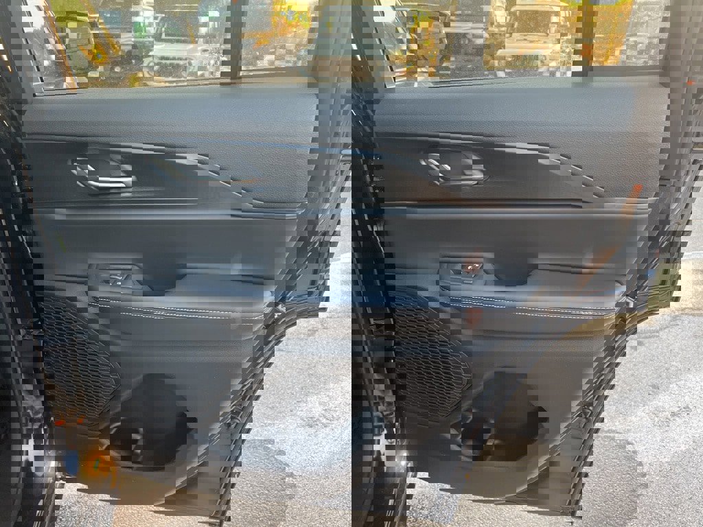 New 2025 Jeep Grand Cherokee Laredo X image 13