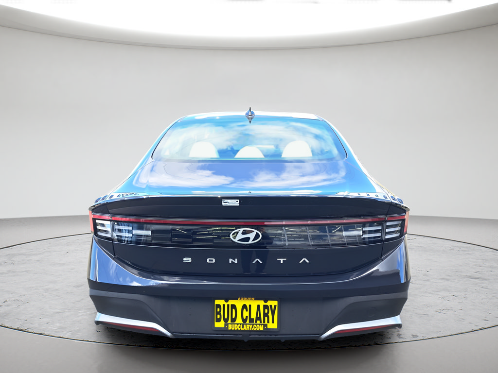 New 2026 Hyundai Sonata SE FWD image 4