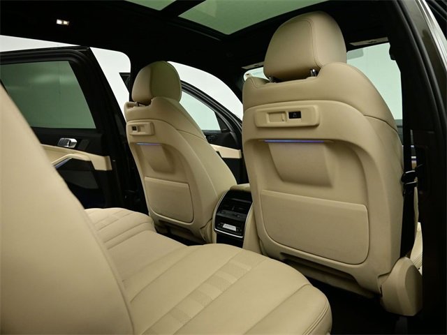 Used 2021 BMW X7 xDrive40i w/ Premium Package image 37