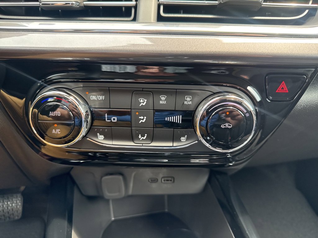 New 2025 Chevrolet Trax ACTIV image 33