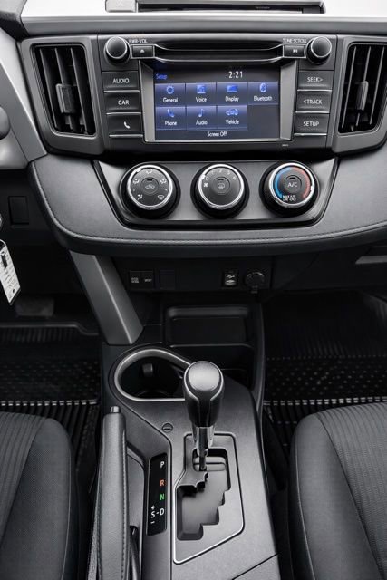 Used 2016 Toyota RAV4 LE image 23