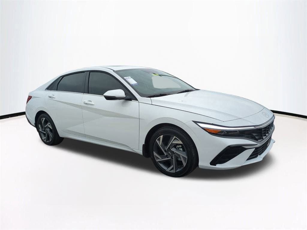 New 2026 Hyundai Elantra Limited image 2