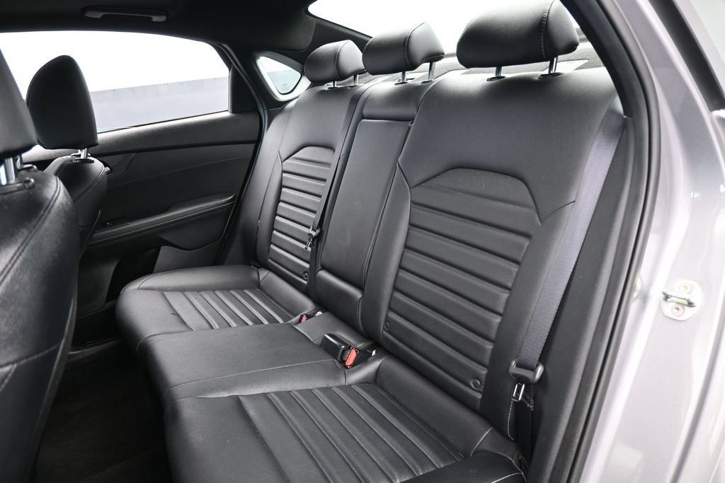 Used 2023 Kia Forte GT-Line w/ GT-Line Premium Package FWD image 33