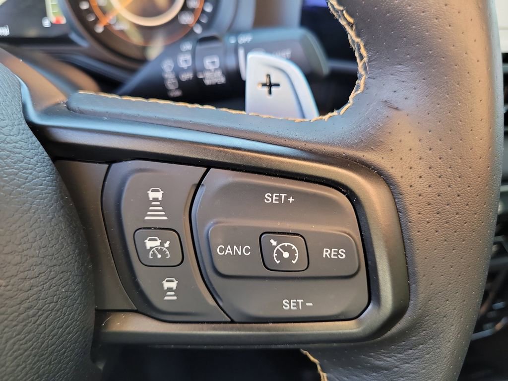 Used 2025 Jeep Wrangler Unlimited Rubicon 392 image 30