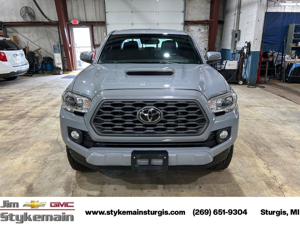 Used 2020 Toyota Tacoma SR5 AWD/4WD image 14