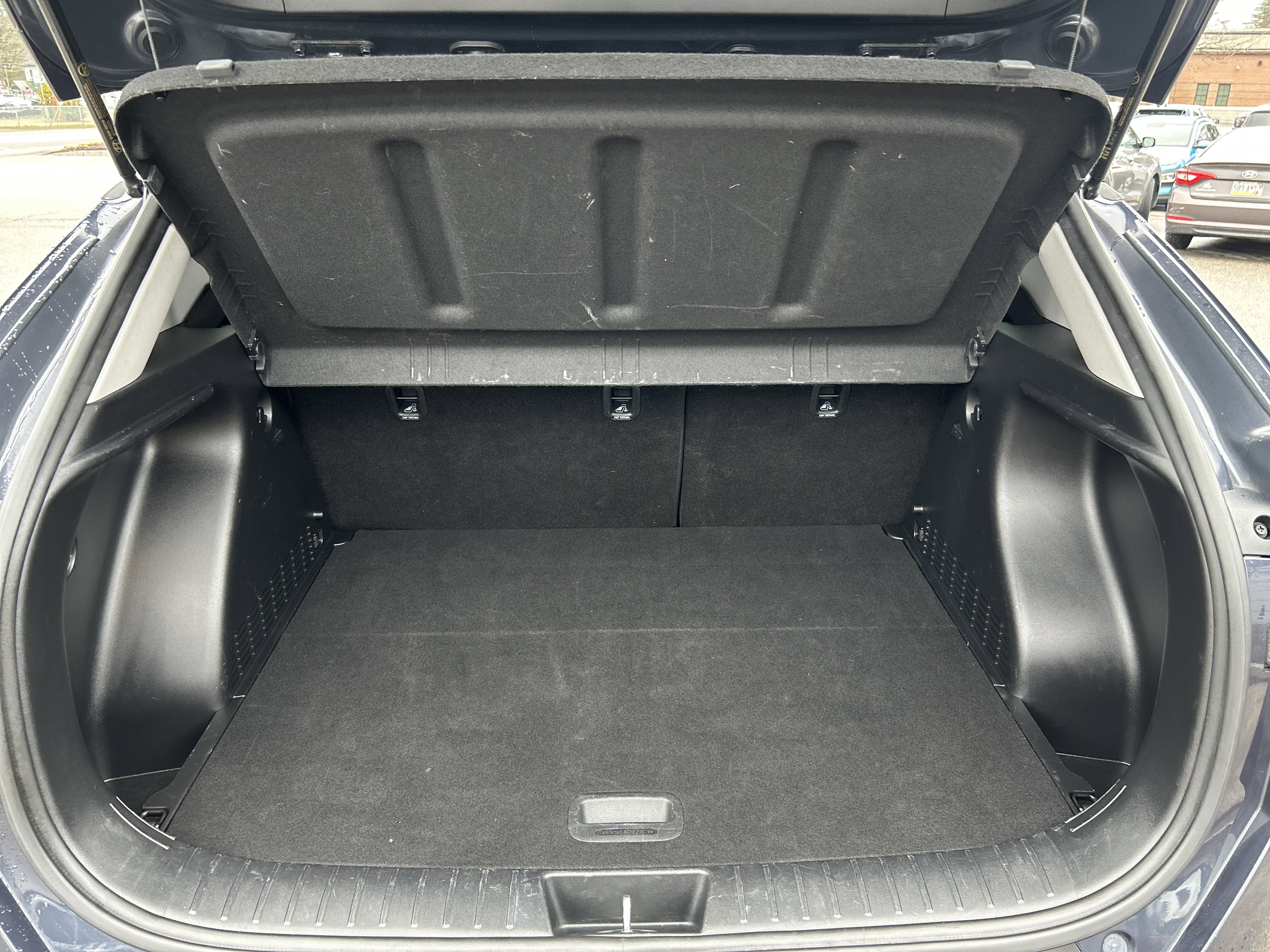 Certified 2024 Hyundai Kona SEL AWD/4WD image 17