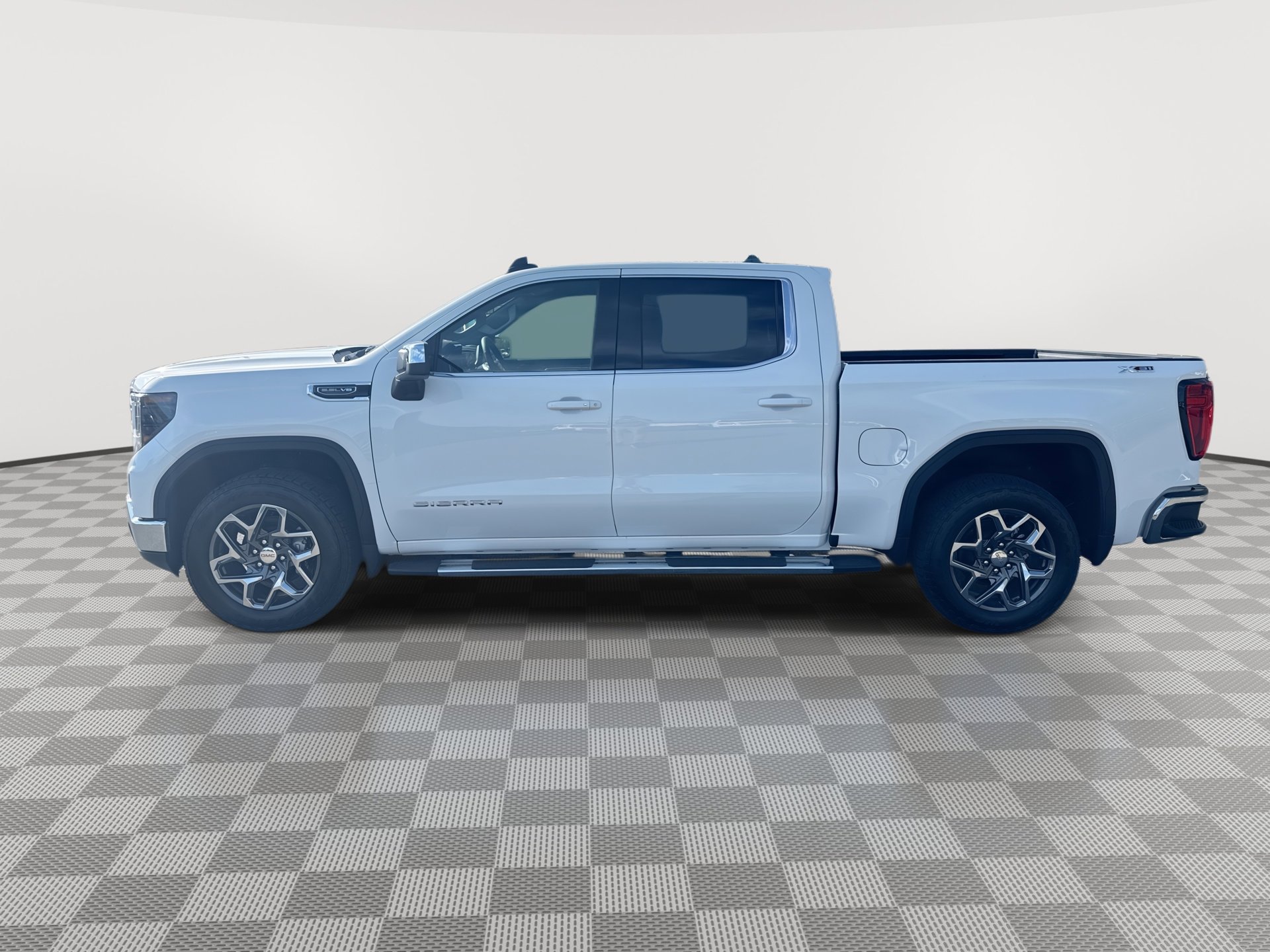 New 2026 GMC Sierra 1500 SLE AWD/4WD image 5