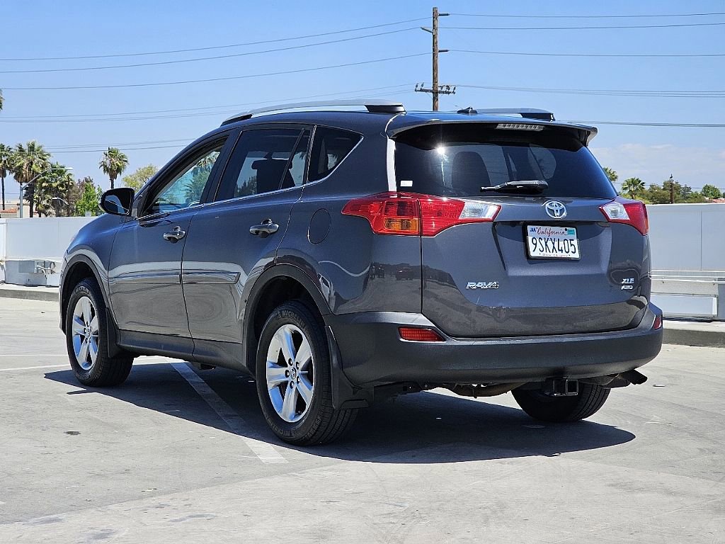 Used 2015 Toyota RAV4 XLE AWD/4WD image 14