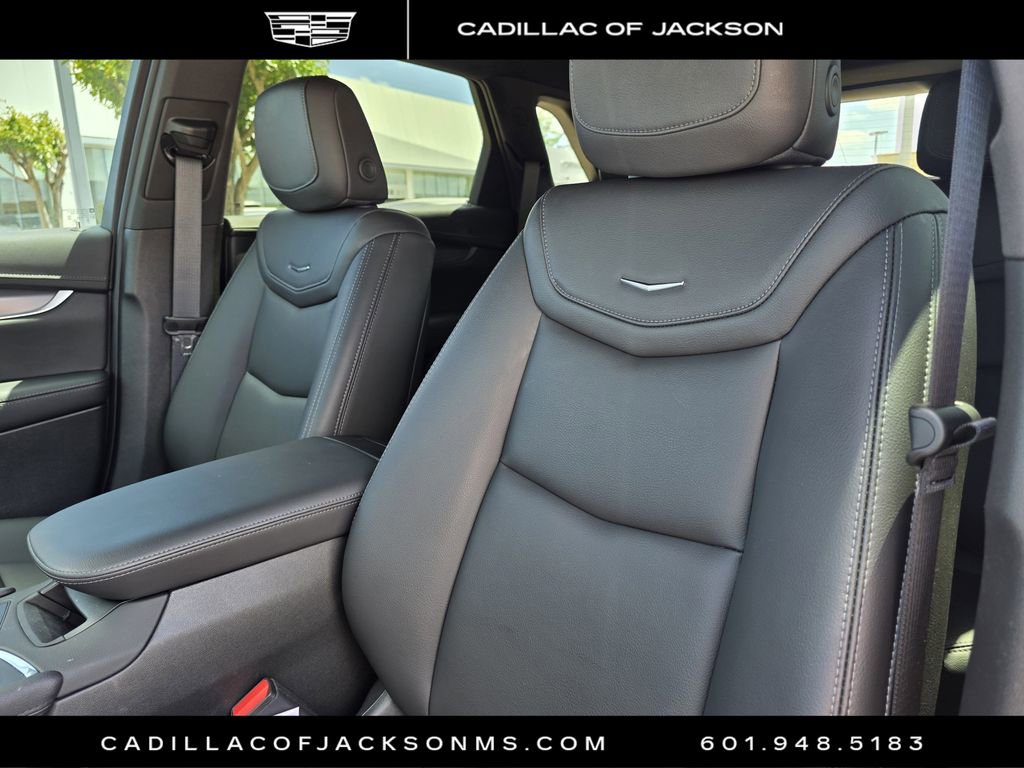 New 2026 Cadillac XT5 Luxury FWD image 17