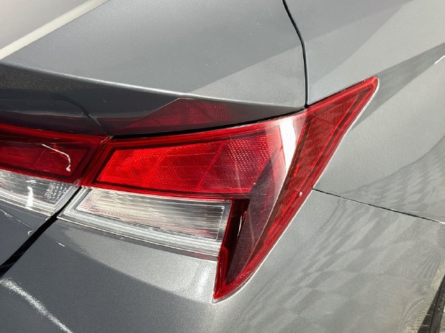 Used 2024 Hyundai Elantra SEL FWD image 33