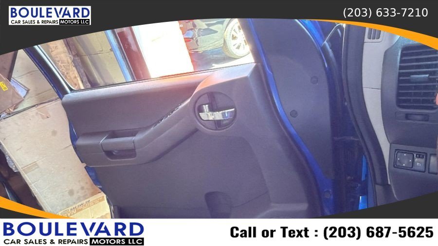 Used 2014 Nissan Xterra PRO-4X w/ Pro-4x Leather Package AWD/4WD image 24