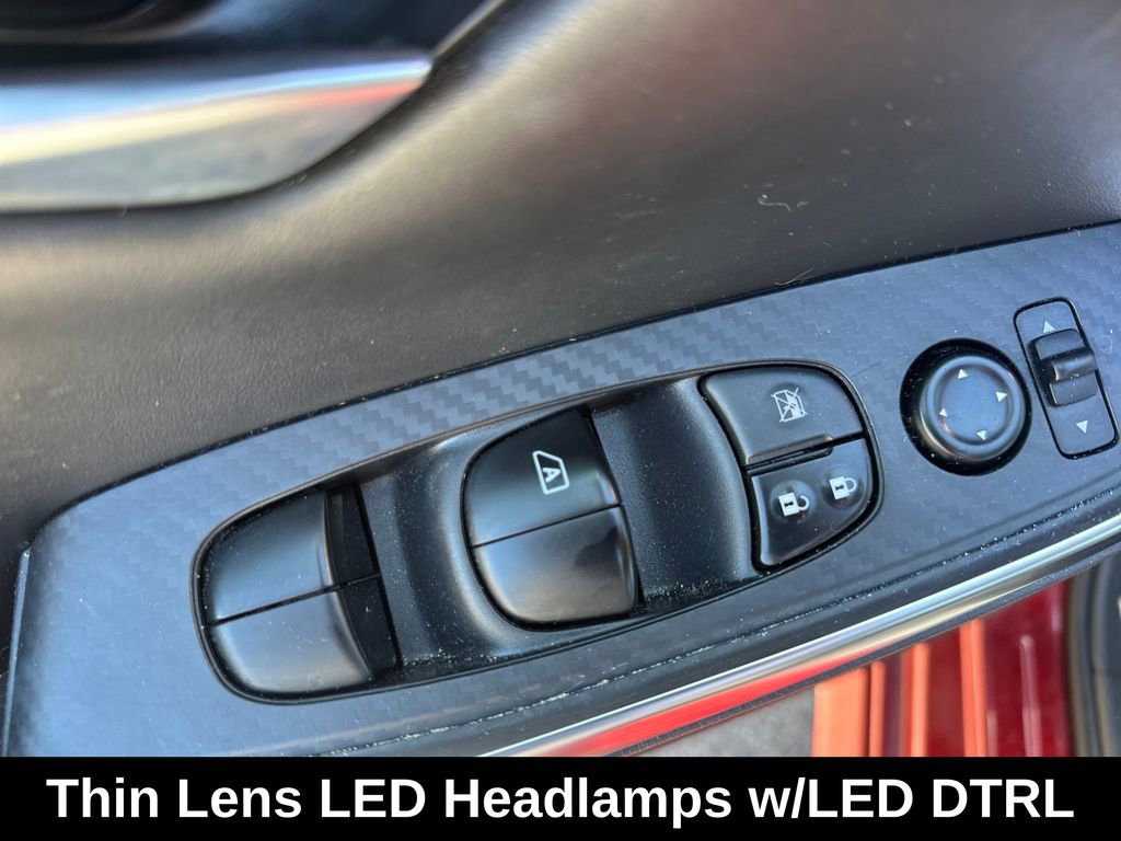 Used 2023 Nissan Sentra SR w/ SR Premium Package FWD image 18