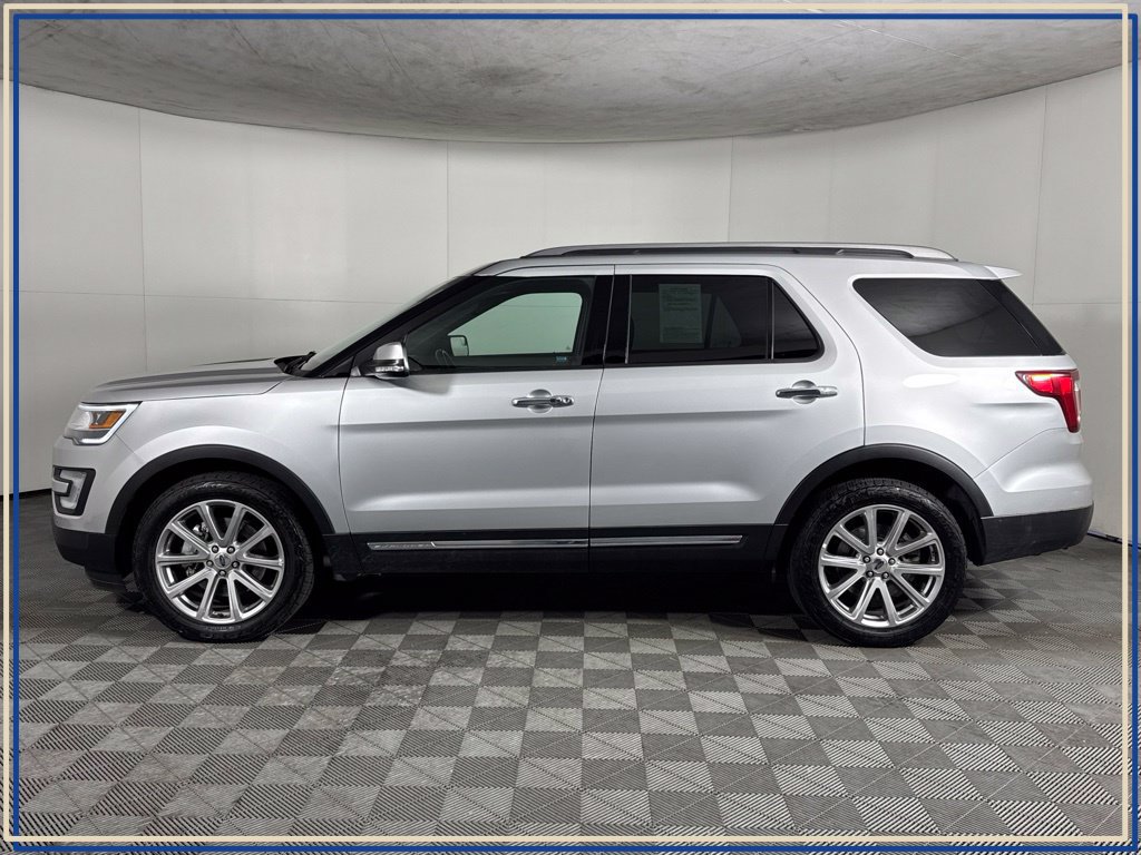 Used 2017 Ford Explorer Limited AWD/4WD image 13